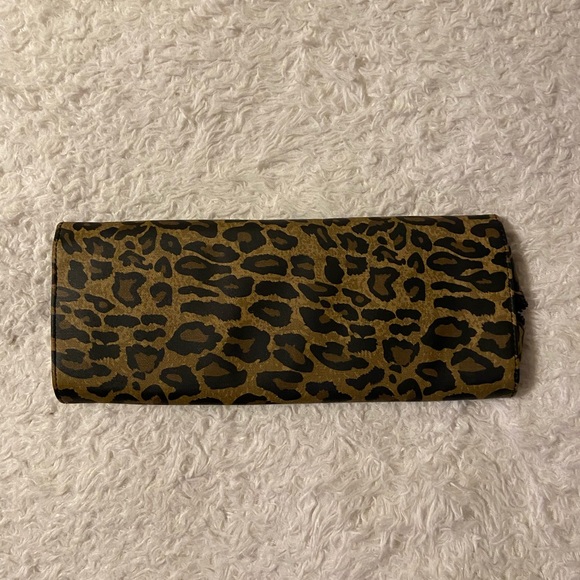 Jo & Jo Flat Iron Case - Picture 2 of 6